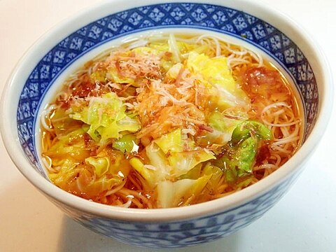 茹でキャベツとなめたけとかつお節のお素麺（温）